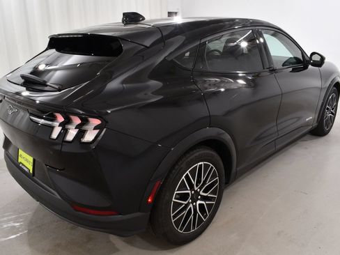 Used 2025 Ford Mustang Mach-E Premium AWD/4WD image 11