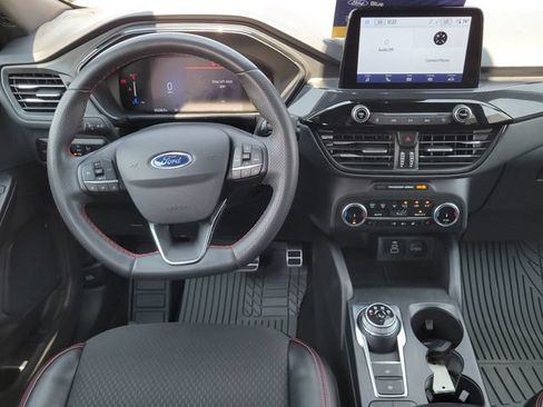 Certified 2024 Ford Escape ST-Line AWD/4WD image 9