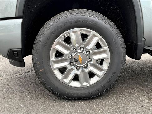 New 2025 Chevrolet Silverado 2500 High Country w/ High Country Premium Package image 12