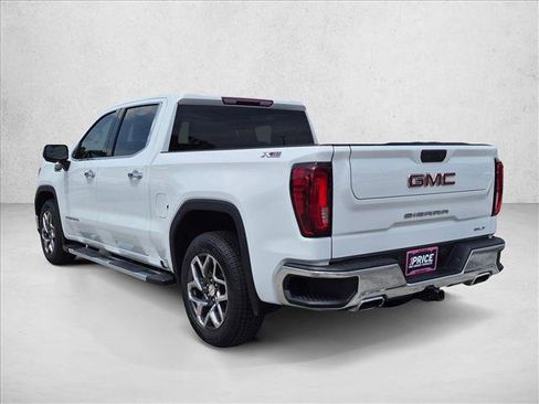 Used 2023 GMC Sierra 1500 SLT w/ SLT Premium Package AWD/4WD image 8