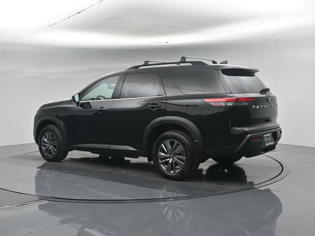 Used 2025 Nissan Pathfinder SV w/ SV Premium Package AWD/4WD image 6