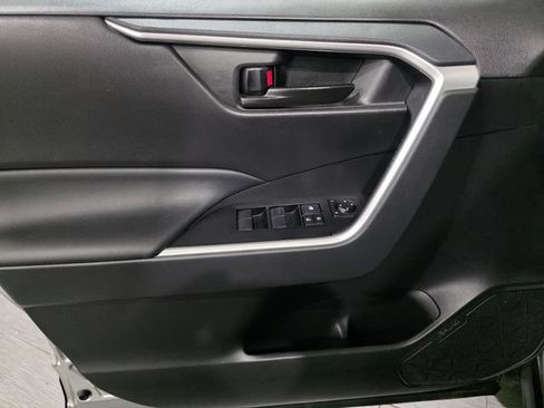 Used 2023 Toyota RAV4 LE AWD/4WD image 10