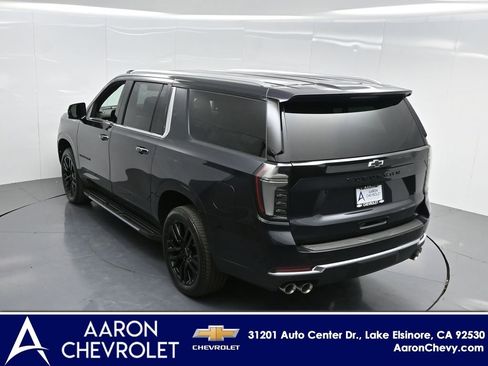 New 2025 Chevrolet Suburban Premier image 42