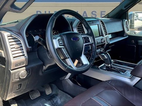 Used 2016 Ford F150 Platinum w/ Equipment Group 701A Luxury AWD/4WD image 19