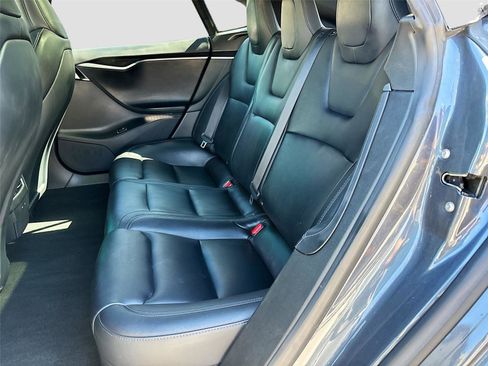 Used 2020 Tesla Model S Long Range Plus image 25