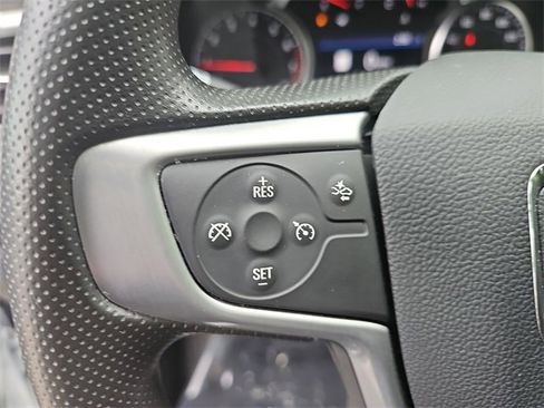 Certified 2022 GMC Acadia SLE w/ Driver Convenience Package image 19