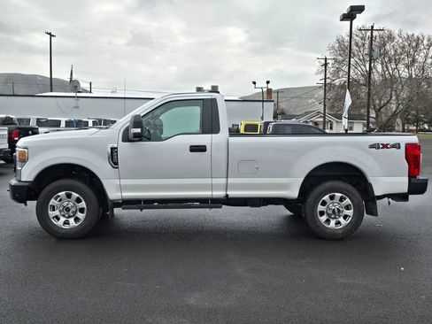 Used 2020 Ford F250 XL w/ Power Equipment Group image 2