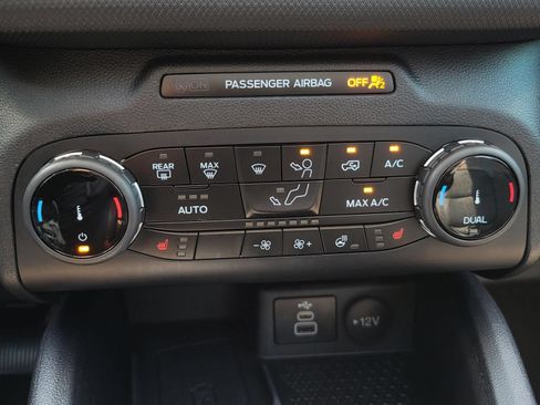 Used 2024 Ford Bronco Sport Outer Banks w/ Tech Package AWD/4WD image 28