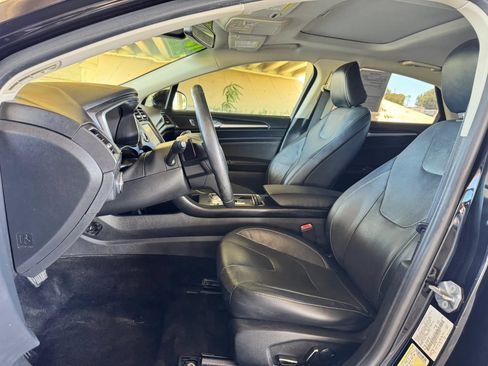 Used 2020 Ford Fusion Titanium AWD/4WD image 11
