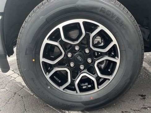 Used 2022 Ford F150 XLT w/ Equipment Group 302A High image 10