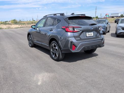 Used 2024 Subaru Crosstrek 2.5i Limited w/ Crosstrek Mirror Package AWD/4WD image 5