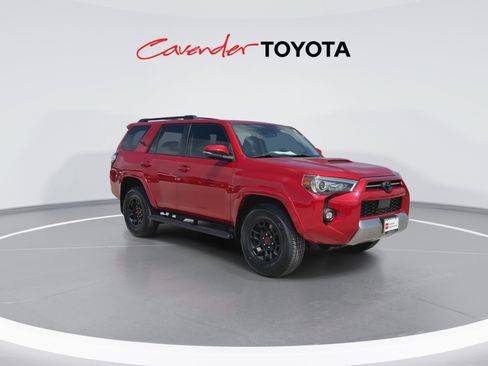 Certified 2024 Toyota 4Runner TRD Off-Road Premium w/ Moonroof Package AWD/4WD image 2