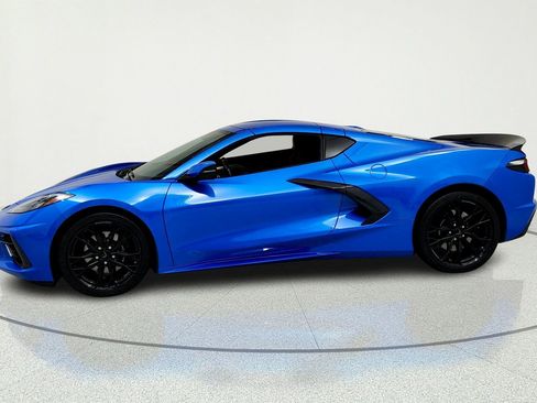 Used 2025 Chevrolet Corvette Stingray Preferred Cpe w/ Battery Protection Package RWD image 2