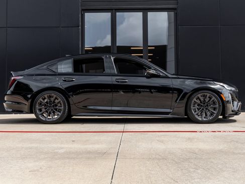 Used 2024 Cadillac CT5 V Blackwing w/ Driver Assist Package RWD image 10