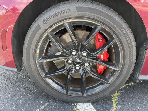 Used 2025 Ford Mustang GT Premium RWD image 11