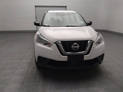 Used 2020 Nissan Kicks S FWD image 14