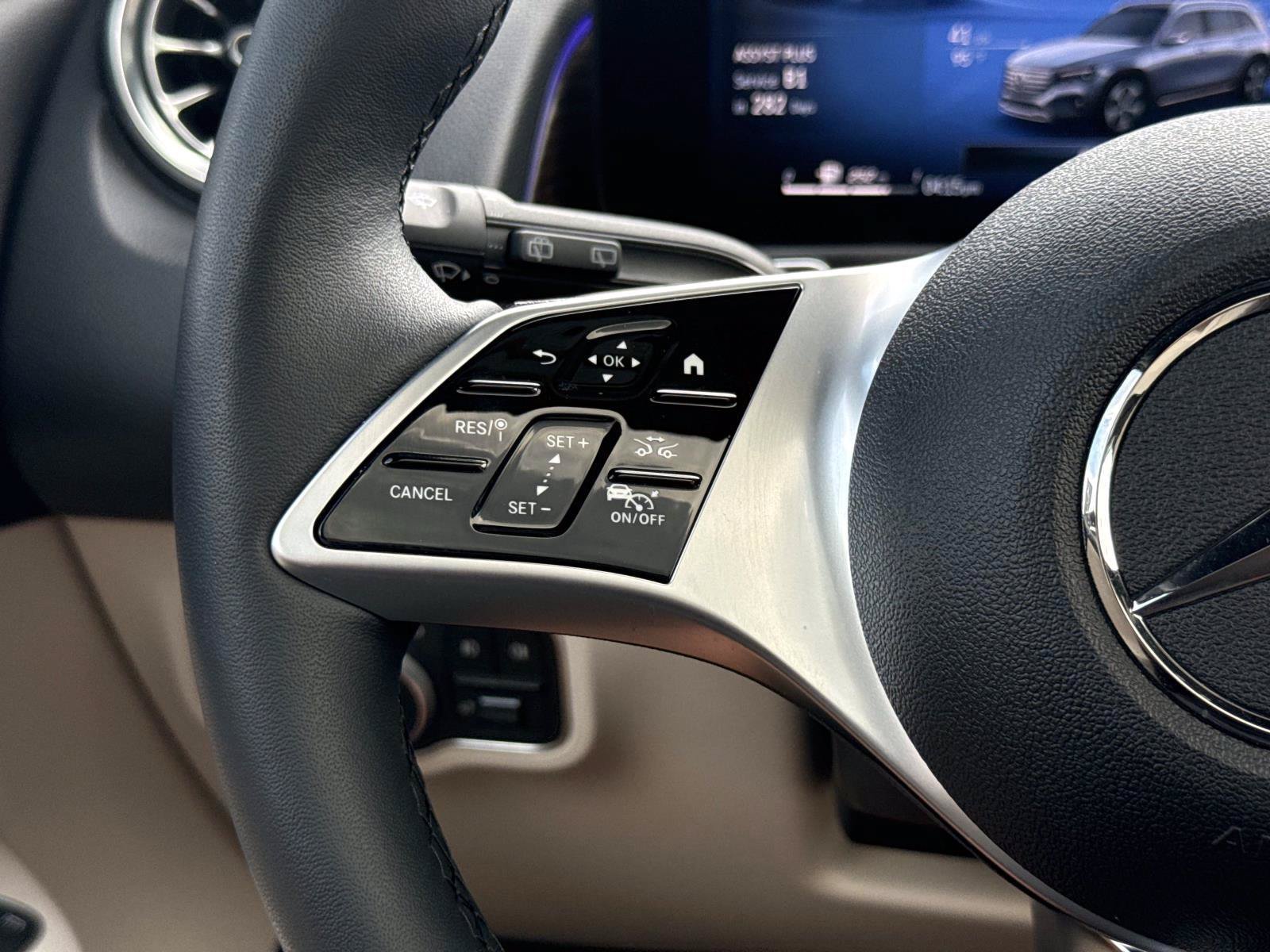 Certified 2025 Mercedes-Benz GLB 250 image 31