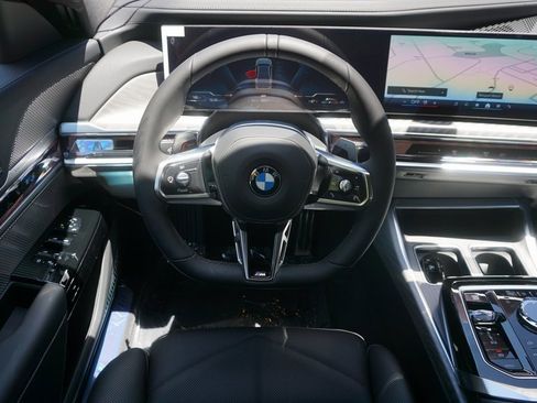 New 2025 BMW 740i image 18