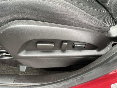 Used 2012 Chevrolet Equinox LT w/ Driver Convenience Package image 16