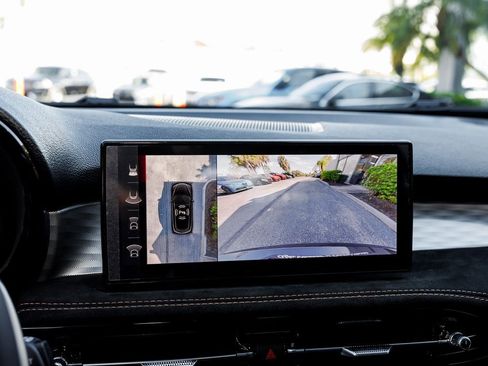 New 2025 Alfa Romeo Tonale Intensa image 15