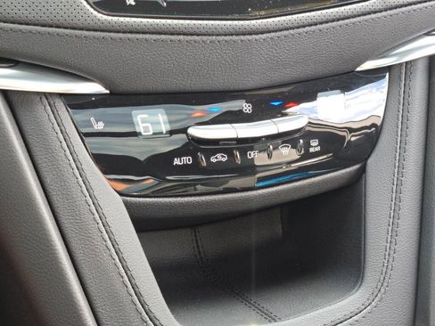 New 2025 Cadillac XT5 Premium Luxury w/ LPO, Floor Liner Package image 33