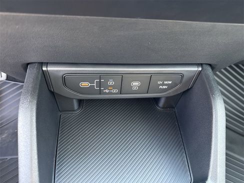 New 2025 Kia K4 LXS image 29