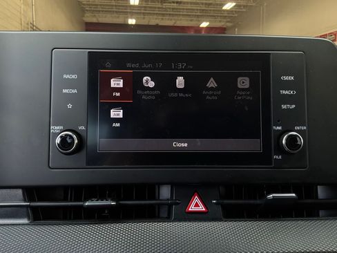 Used 2025 Kia Sportage LX FWD image 28