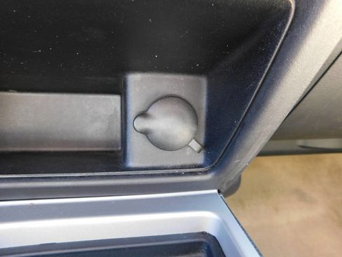 Used 2008 Ford Edge SEL image 16