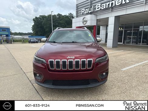 Used 2019 Jeep Cherokee Latitude w/ Popular Appearance Group FWD image 16
