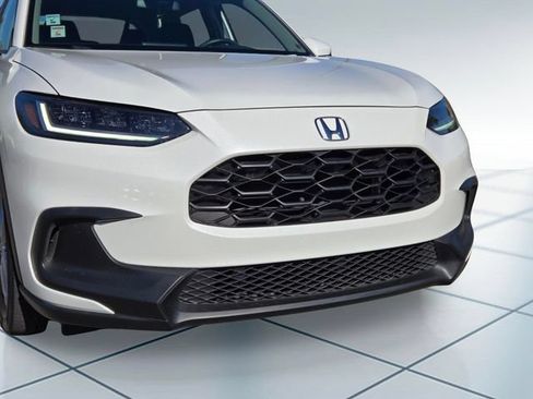 Certified 2023 Honda HR-V LX image 2