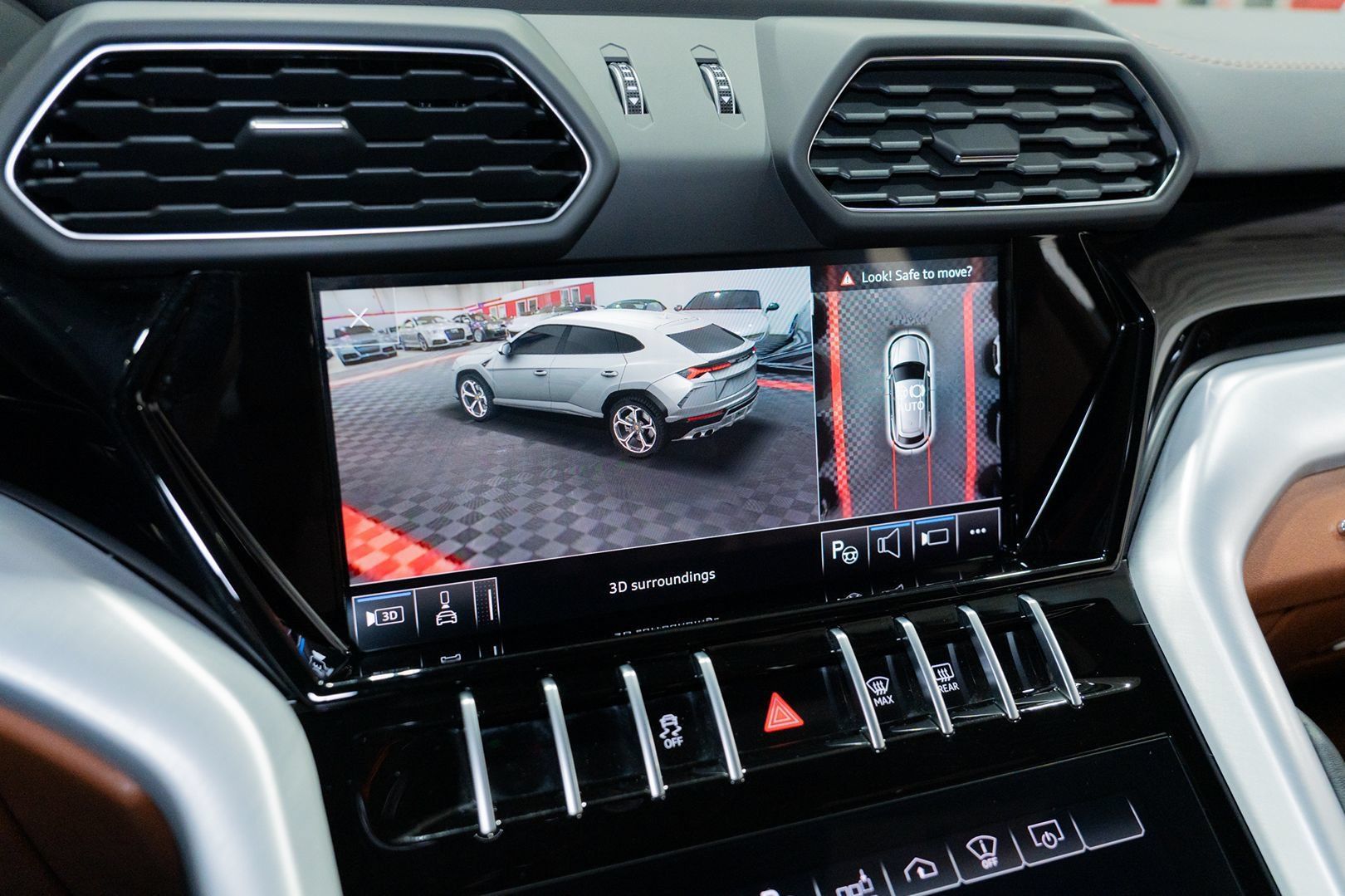 Used 2021 Lamborghini Urus AWD/4WD image 70