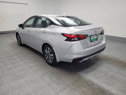 Used 2020 Nissan Versa SV FWD image 5