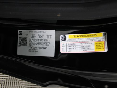 Used 2024 Chevrolet Camaro LT image 40