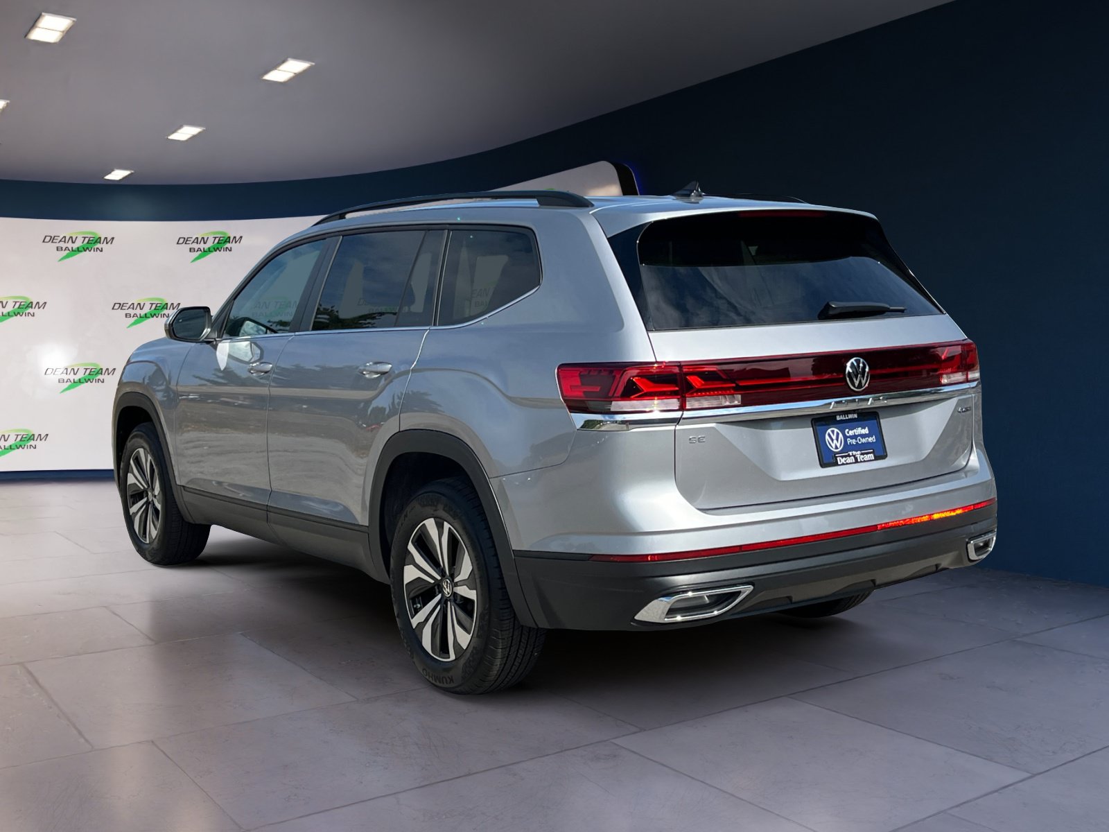 Certified 2025 Volkswagen Atlas SE AWD/4WD image 6