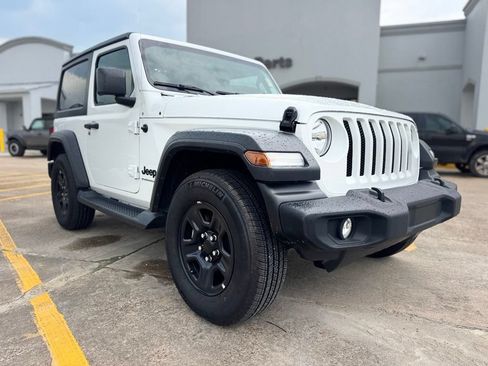 Used 2023 Jeep Wrangler Sport AWD/4WD image 9