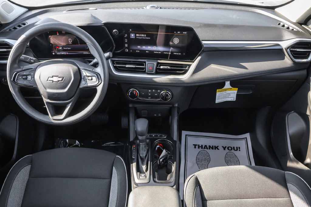 Used 2025 Chevrolet TrailBlazer LS w/ LS Convenience Package AWD/4WD image 28