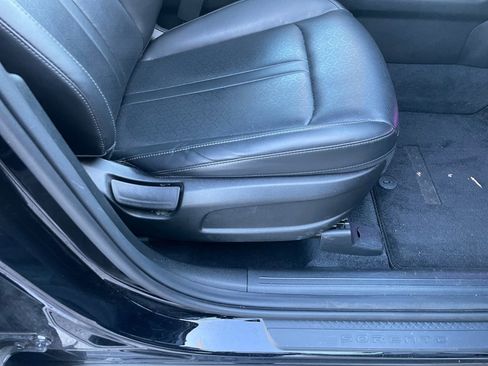 Used 2023 Kia Sorento S w/ Panoramic Sunroof Package image 38