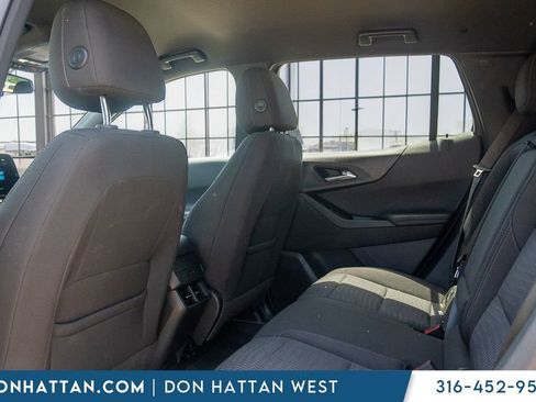Used 2025 Chevrolet Equinox LT AWD/4WD image 15