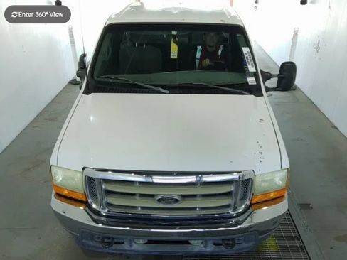 Used 2001 Ford F250 4x4 SuperCab Super Duty image 3