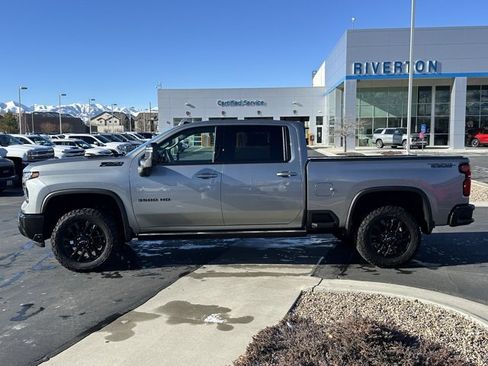 Used 2025 Chevrolet Silverado 3500 LTZ w/ LTZ Plus Package image 25