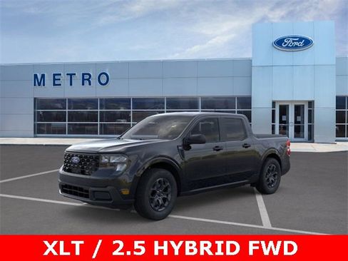 New 2025 Ford Maverick XLT image 2