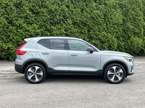 New 2026 Volvo XC40 B5 Plus w/ Protection Package Premier image 2