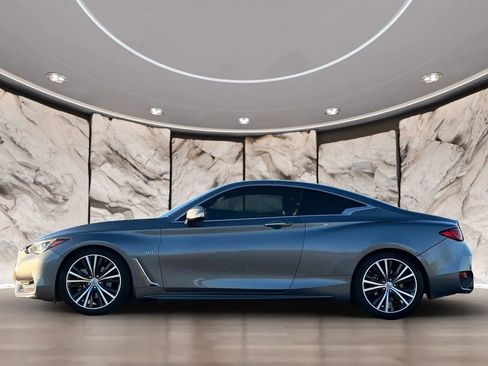 Used 2017 INFINITI Q60 3.0t w/ Premium Plus Package 3.0T image 9