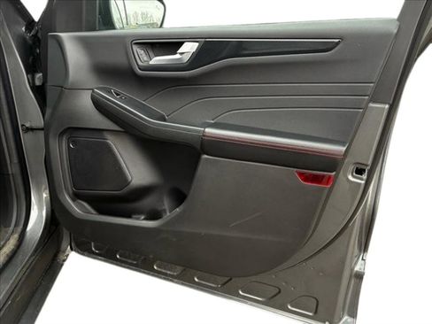 Used 2024 Ford Escape ST-Line w/ Tech Pack #1 AWD/4WD image 16