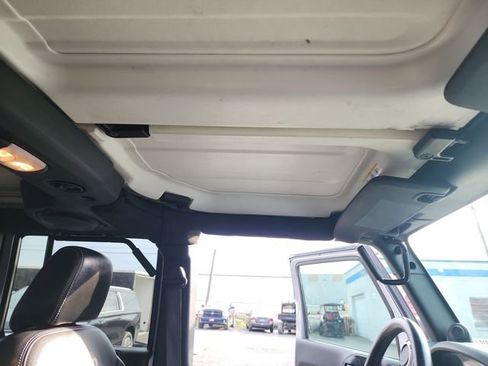 Used 2014 Jeep Wrangler Unlimited Sahara w/ Max Tow Package image 11