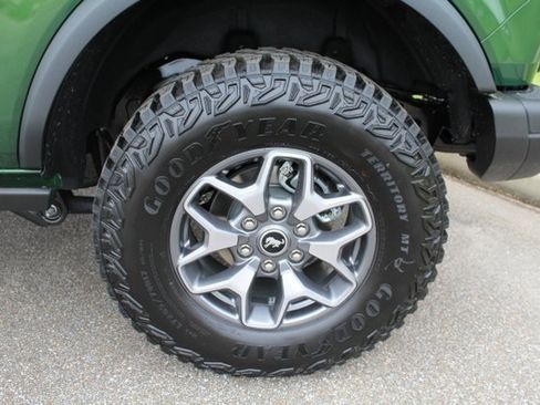 New 2025 Ford Bronco Badlands image 21