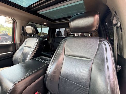 Used 2017 Ford F250 Lariat w/ Lariat Ultimate Package AWD/4WD image 32