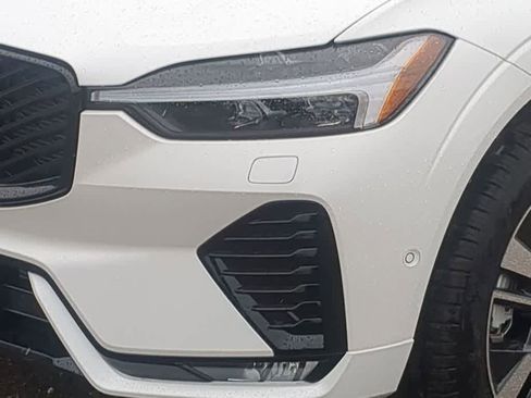 New 2026 Volvo XC60 B5 Plus w/ Protection Package Premier AWD/4WD image 10