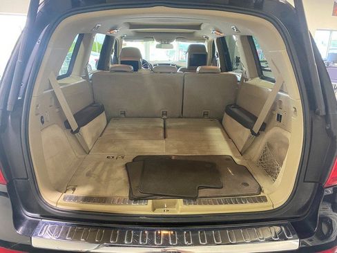 Used 2014 Mercedes-Benz GL 450 4MATIC image 17