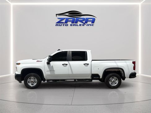 Used 2024 Chevrolet Silverado 2500 Custom w/ Custom Convenience Package AWD/4WD image 4